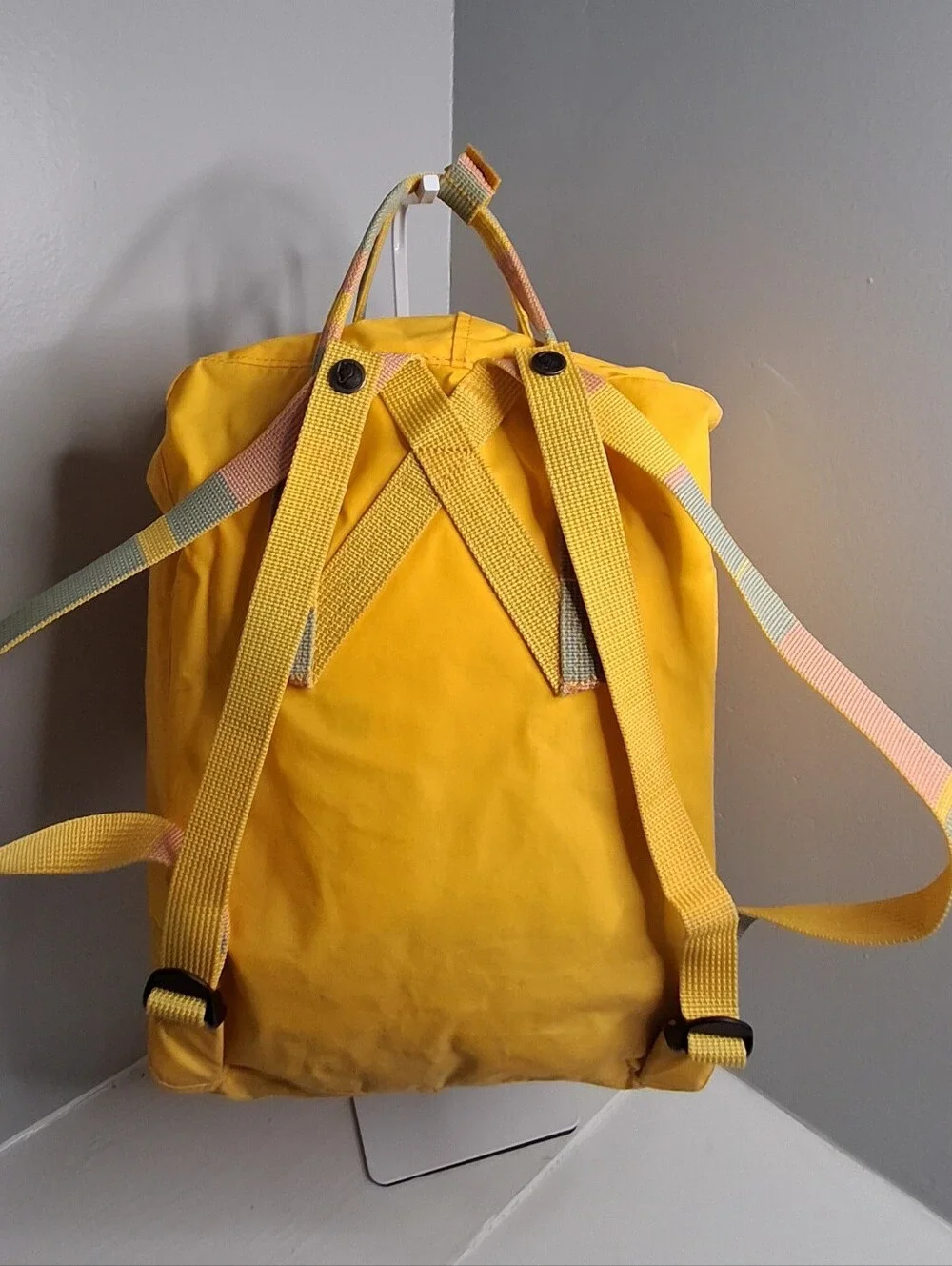 Fjallraven bright yellow